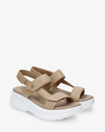 Noor sandalias de piel con forro interior de piel. taupe